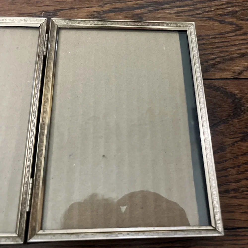 Vintage 5x7 Brass Gold Color Bifold Scroll Photo Picture Frame Double Hinged